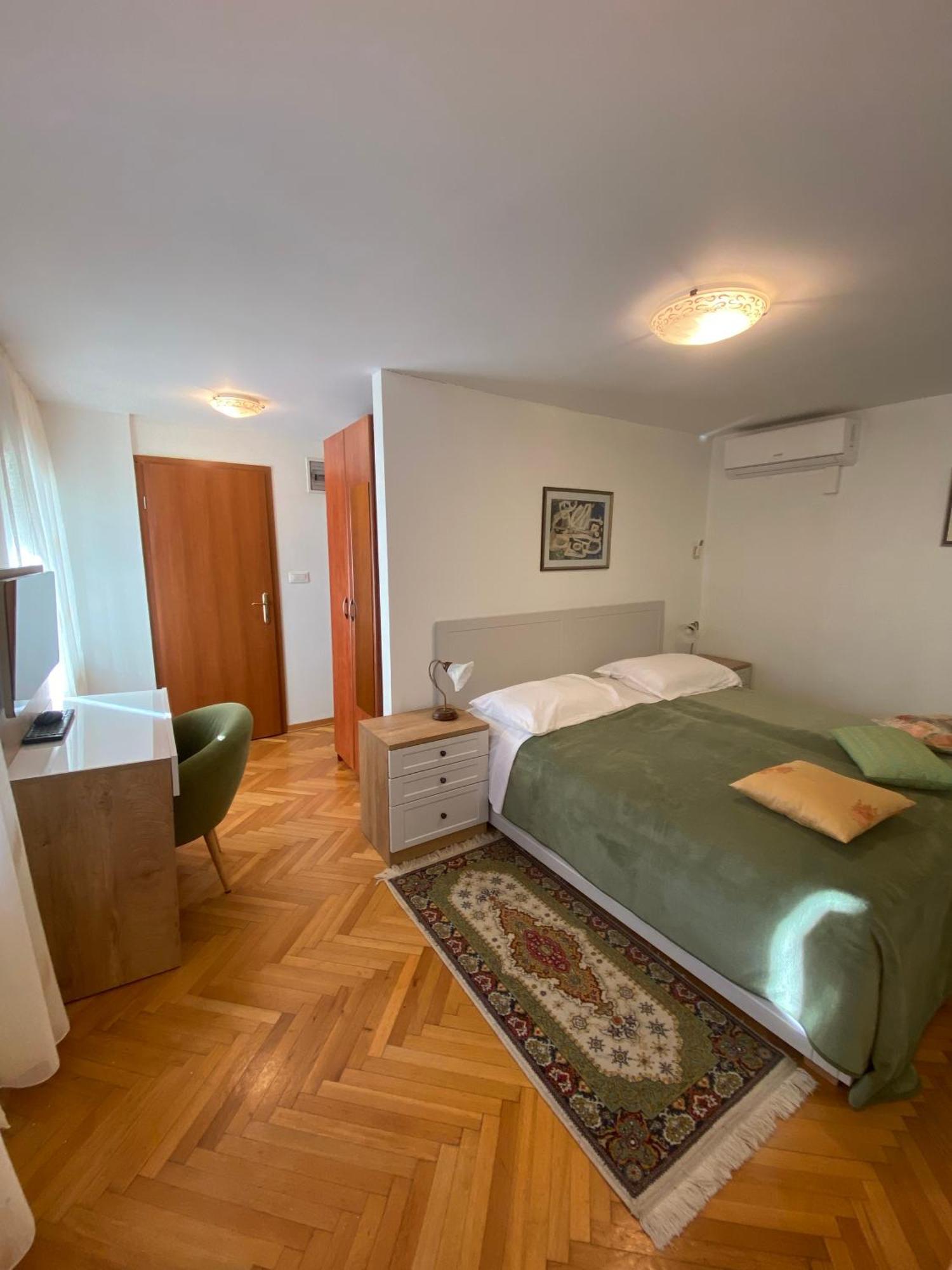 Rooms Base Split Exteriér fotografie